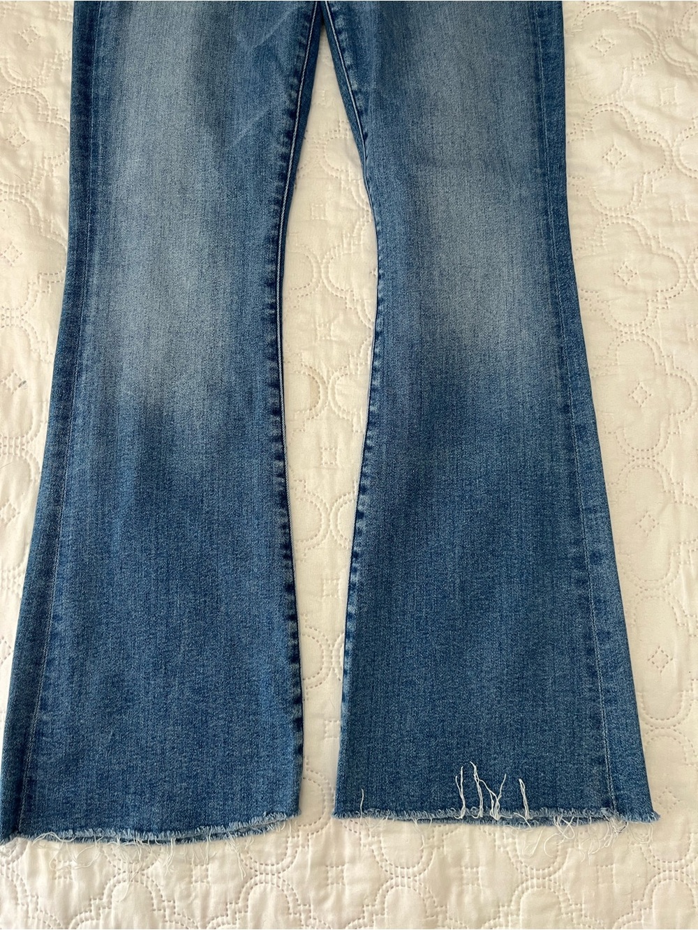 MOTHER The Weekender Fray Flared Jeans A Groovy Kind Of Love 32 - Picture 14 of 16